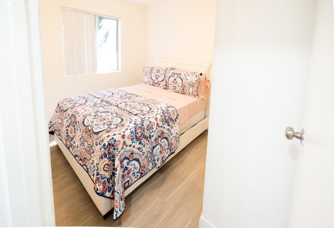Cozy Koreatown/hollywood 2 Bedroom Los Angeles