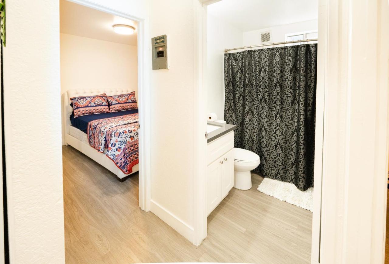 Cozy Koreatown/hollywood 2 Bedroom Los Angeles